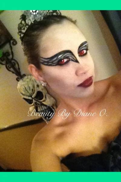 black-swan-themes-halloween-makeup