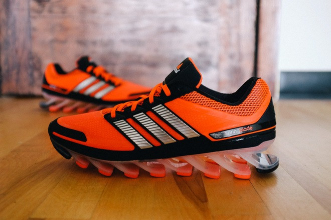 adidas-springblade-03