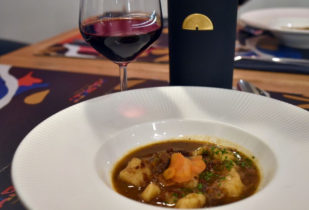 8. Zlatno brdo Cabernet sauvignon Pašticada