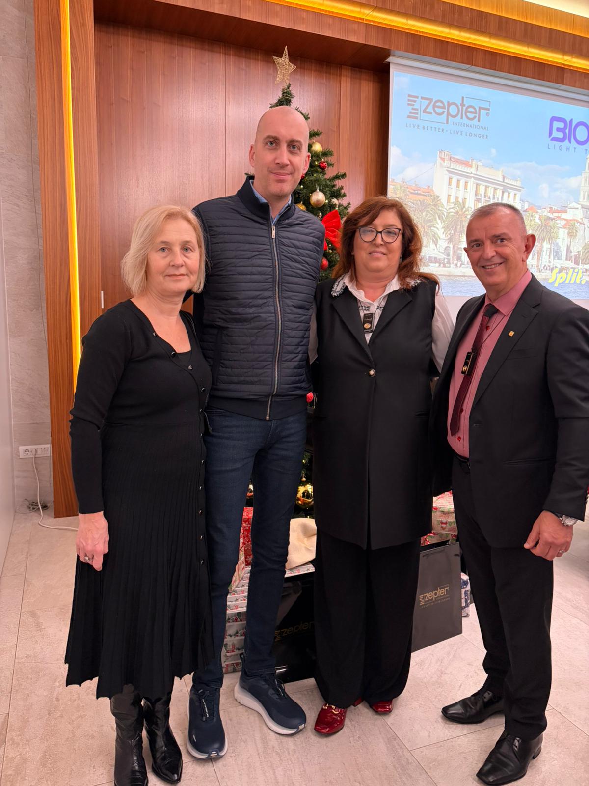 WhatsApp Image 2025 12 10 at 19.09.45