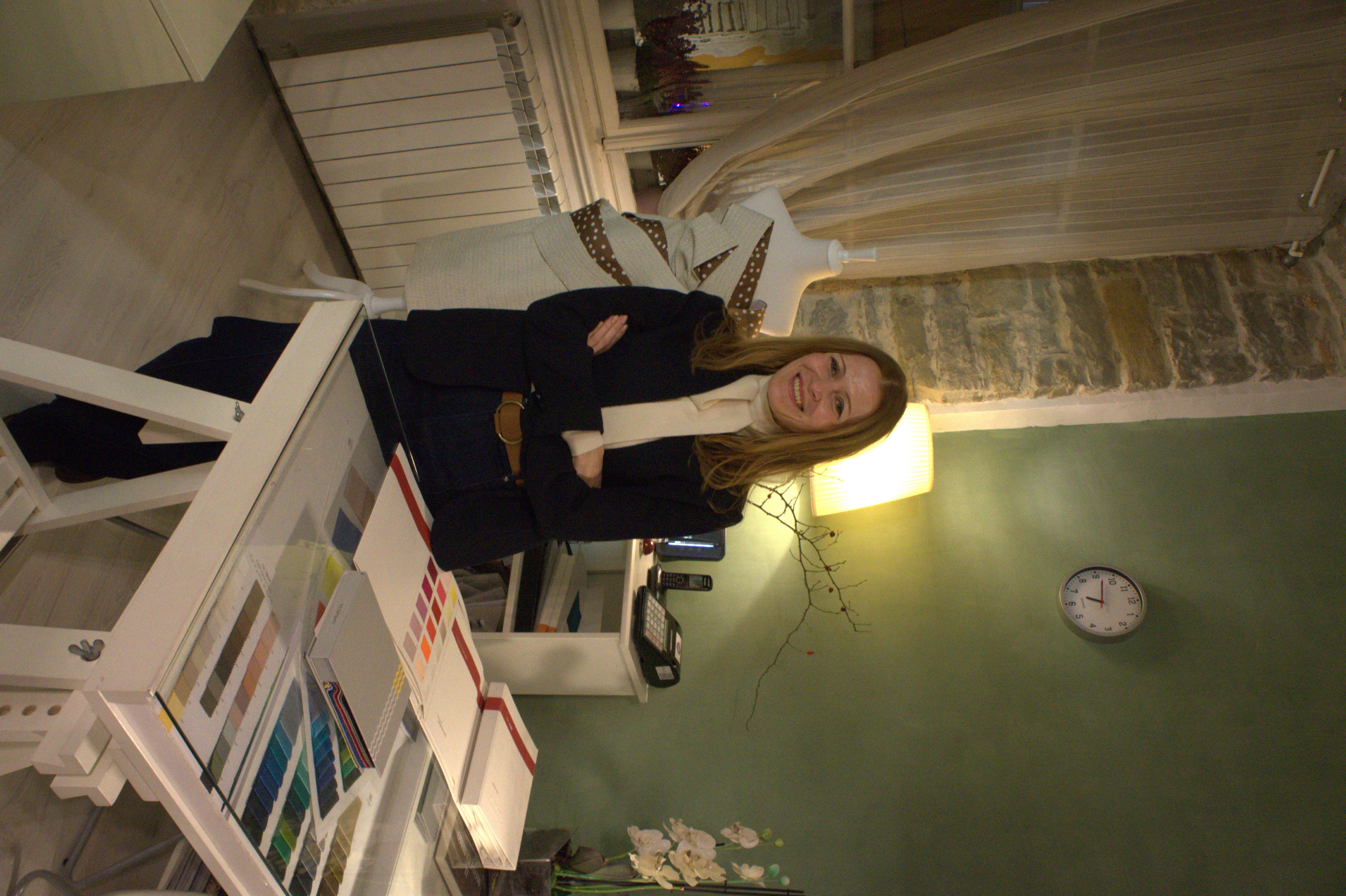 7ATIT Netwrk. Dizajnerica HR korijena diplomirala na TTF u nastavila karijeru u Italiji IUNIK Ana Saric Zavidan uspjeh Umjetnickog modnog krojenja po mjeri u Italiji Ph Laura V.Batusic