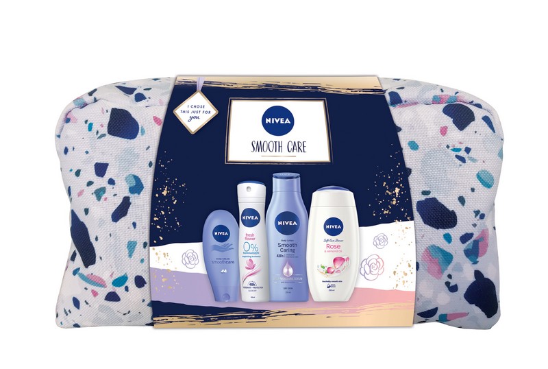 NIVEA Smooth Care paket u torbici cr