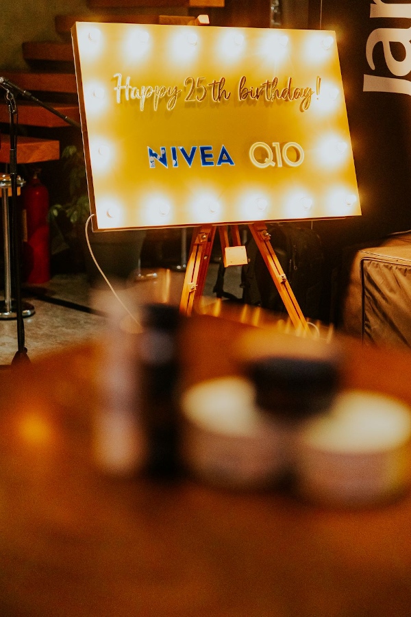 NIVEA Q10 25 years