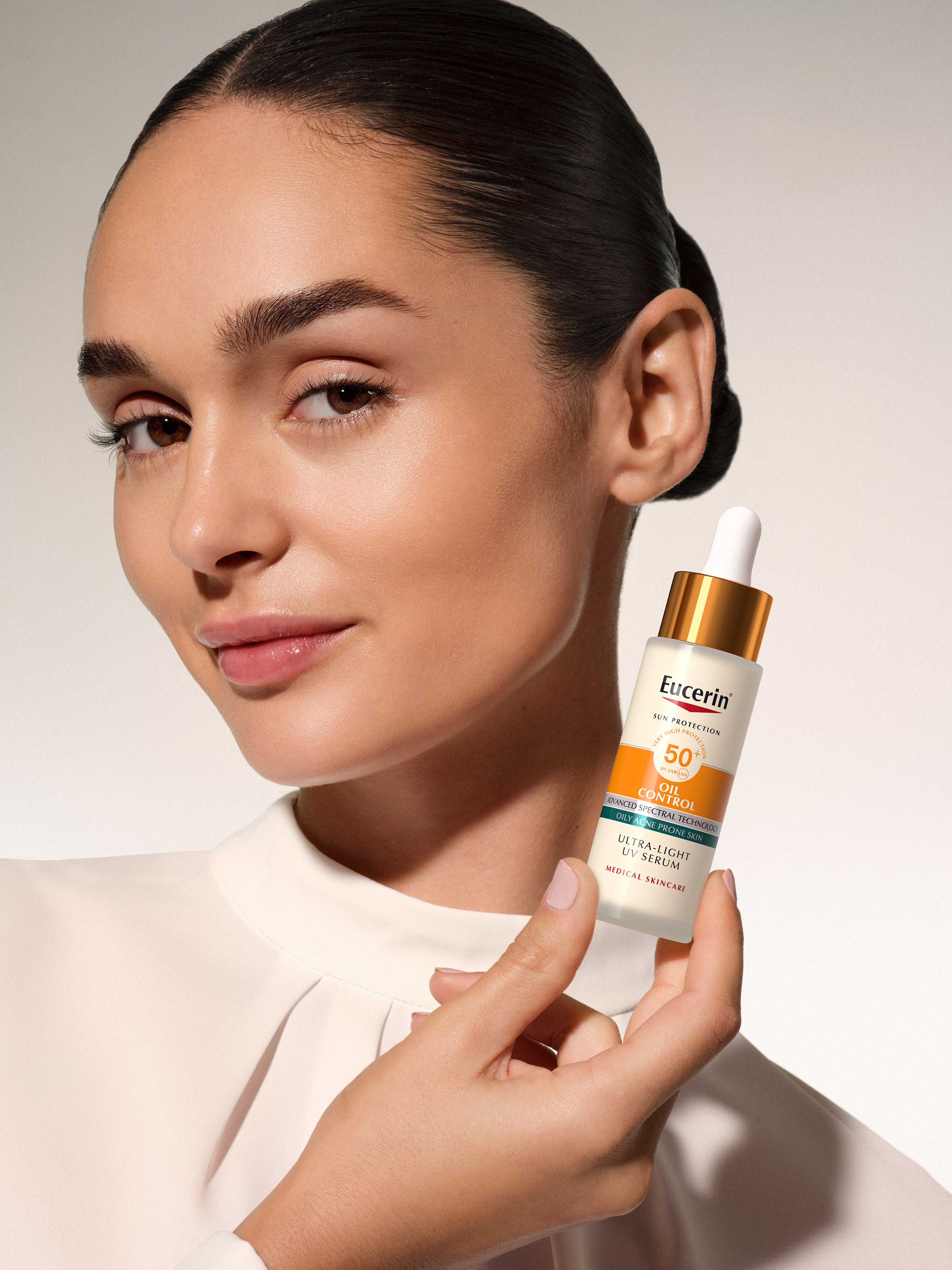 Eucerin Oil Control UV serum SPF50 web 3