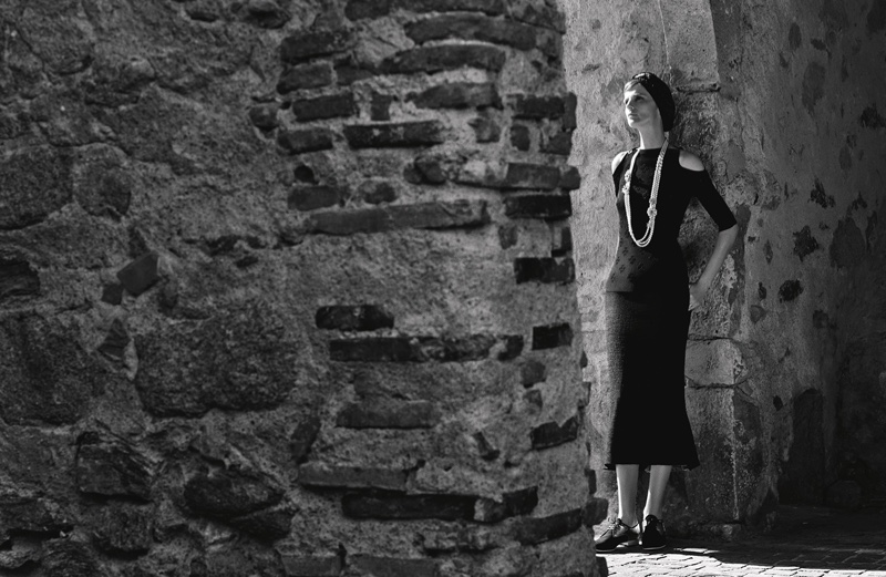 Chanel-Cruise-2017-Campaign05