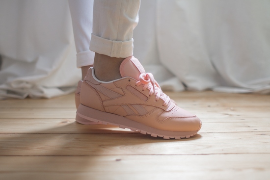 Dessert Stone White Modesty