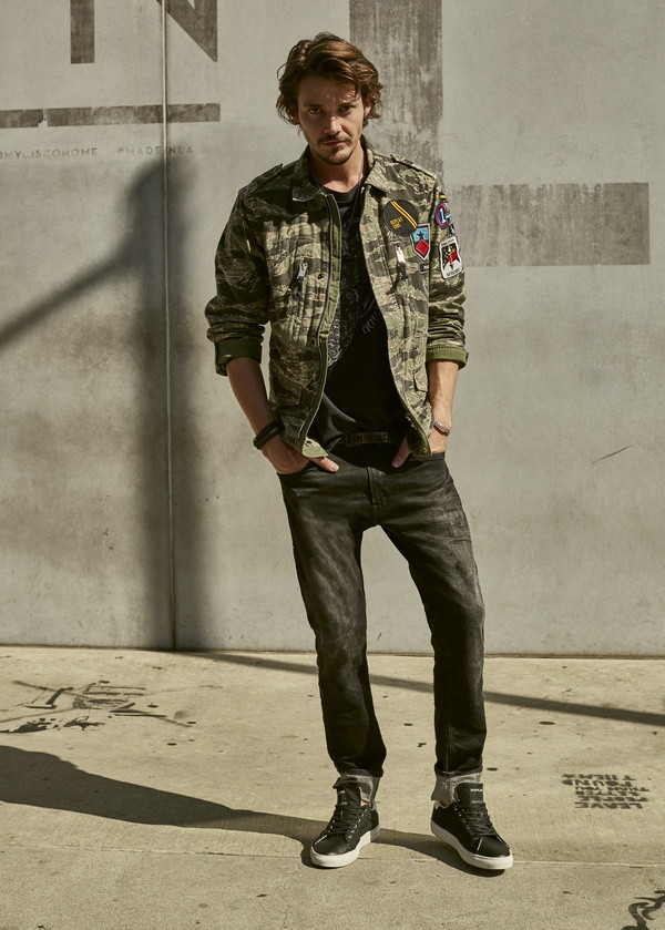 Replay SS2017 MAN LOOK BOOK 18 tshirtjeanscipele