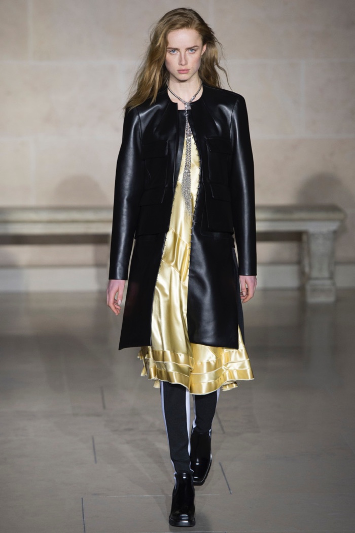 Louis Vuitton Fall Winter 2017 Runway01