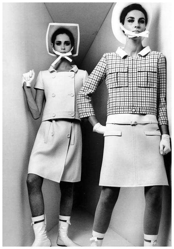 marie-lise-gres-l-and-unidentified-model-in-andre-courrc3a8ges-designs-photo-by-william-klein-1965-melvin-sokolsky