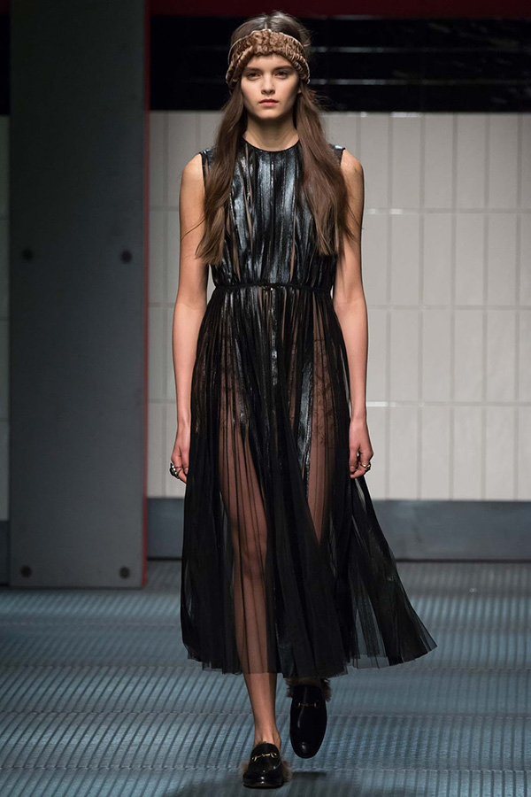 Gucci-Womens-FW15-Catwalk-Show-25