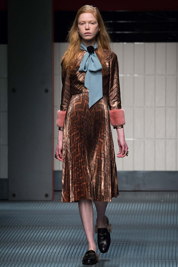 Gucci-Womens-FW15-Catwalk-Show-30