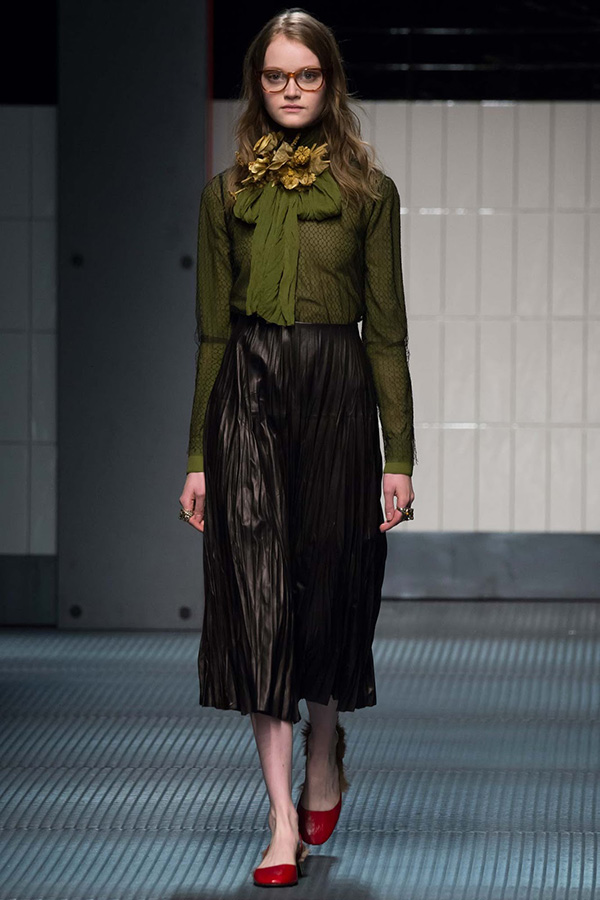 Gucci-Womens-FW15-Catwalk-Show-36
