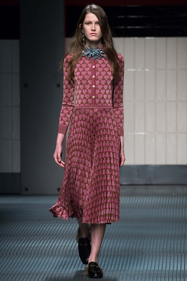 Gucci-Womens-FW15-Catwalk-Show-41