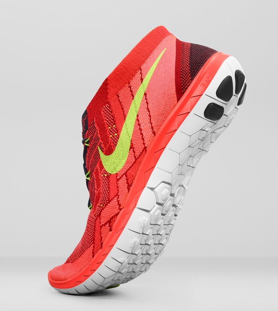 SU15 M NikeFree 3 0 Flyknit 1 39231 cr