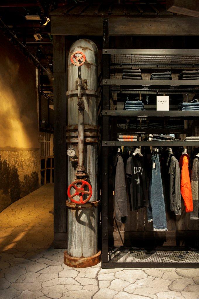 Replay The Stage store