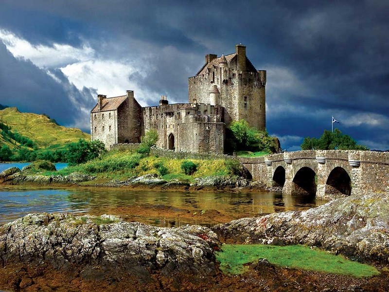 Eilean Donan castle scotland