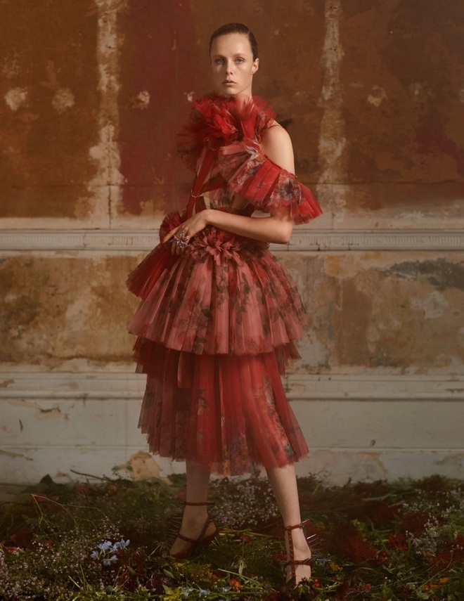 Edie Campbell Editorial01