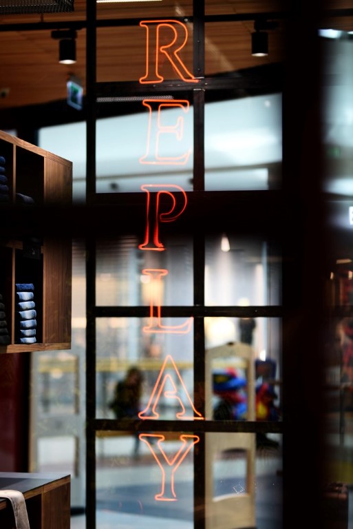 Replay store Arena Centar 1