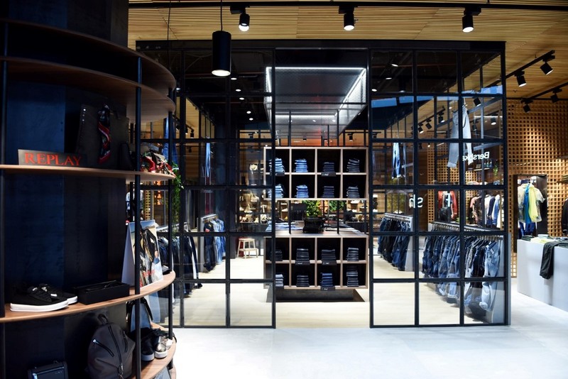 Replay store Arena Centar 1