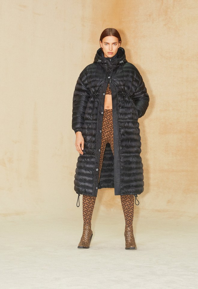 00006 BURBERRY COLLECTION PRE FALL 2020 cr
