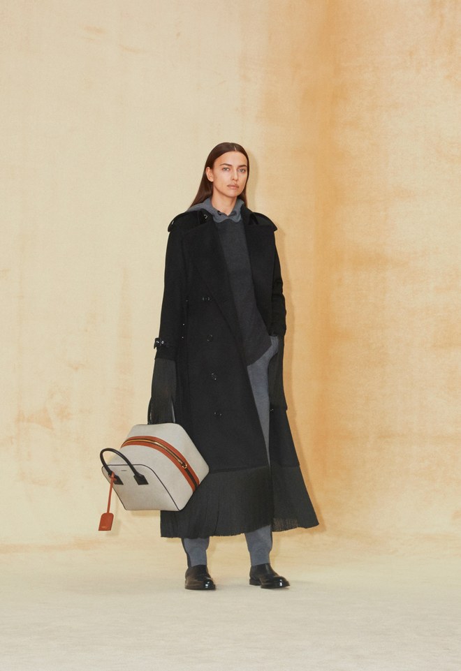 00006 BURBERRY COLLECTION PRE FALL 2020 cr