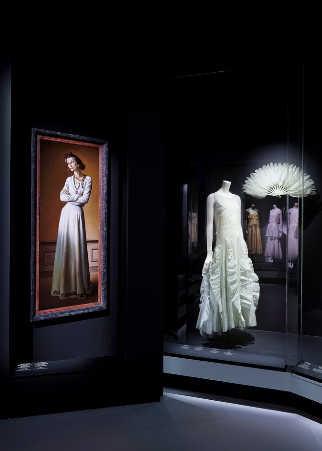 Palais Galliera Gabrielle Chanel Manifeste de mode Exhibition pictures by Olivier Saillant 10 LD