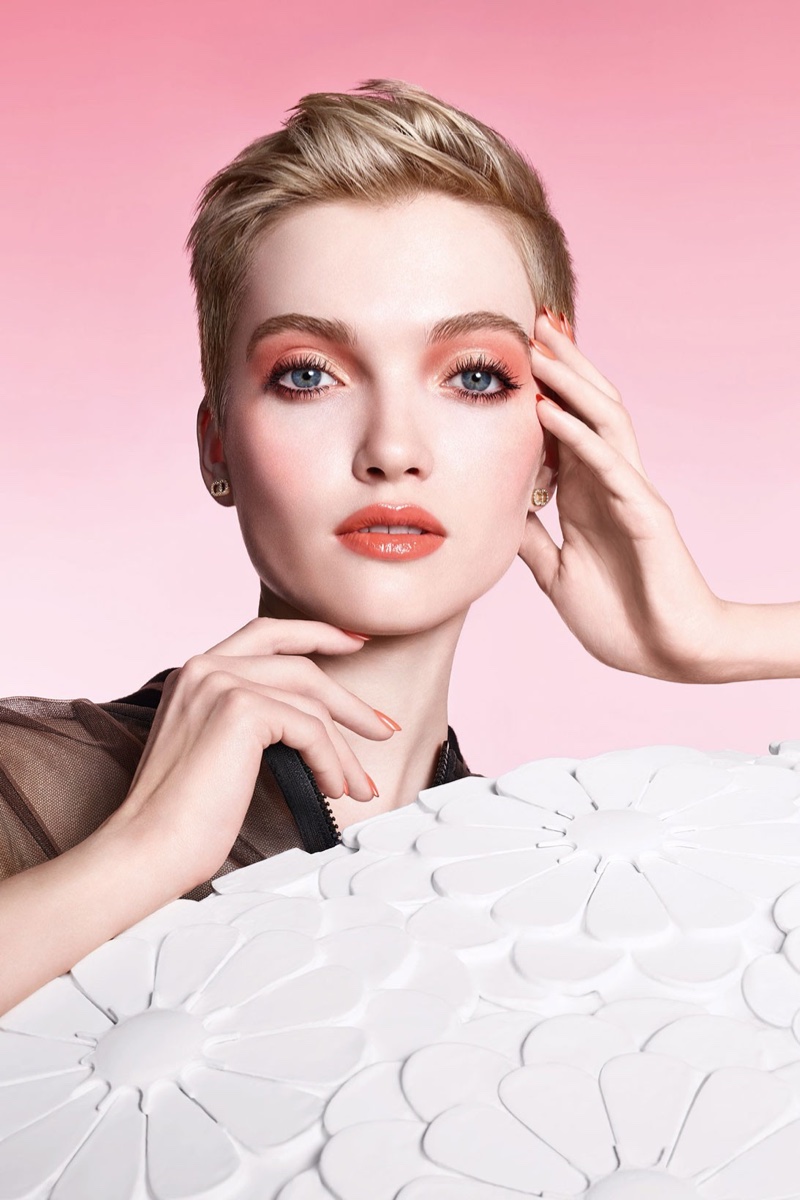 Dior Pure Glow Spring 2021 Makeup Campaign03