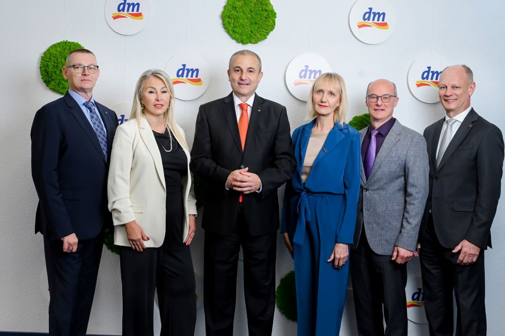 Članovi Uprave dm a 1