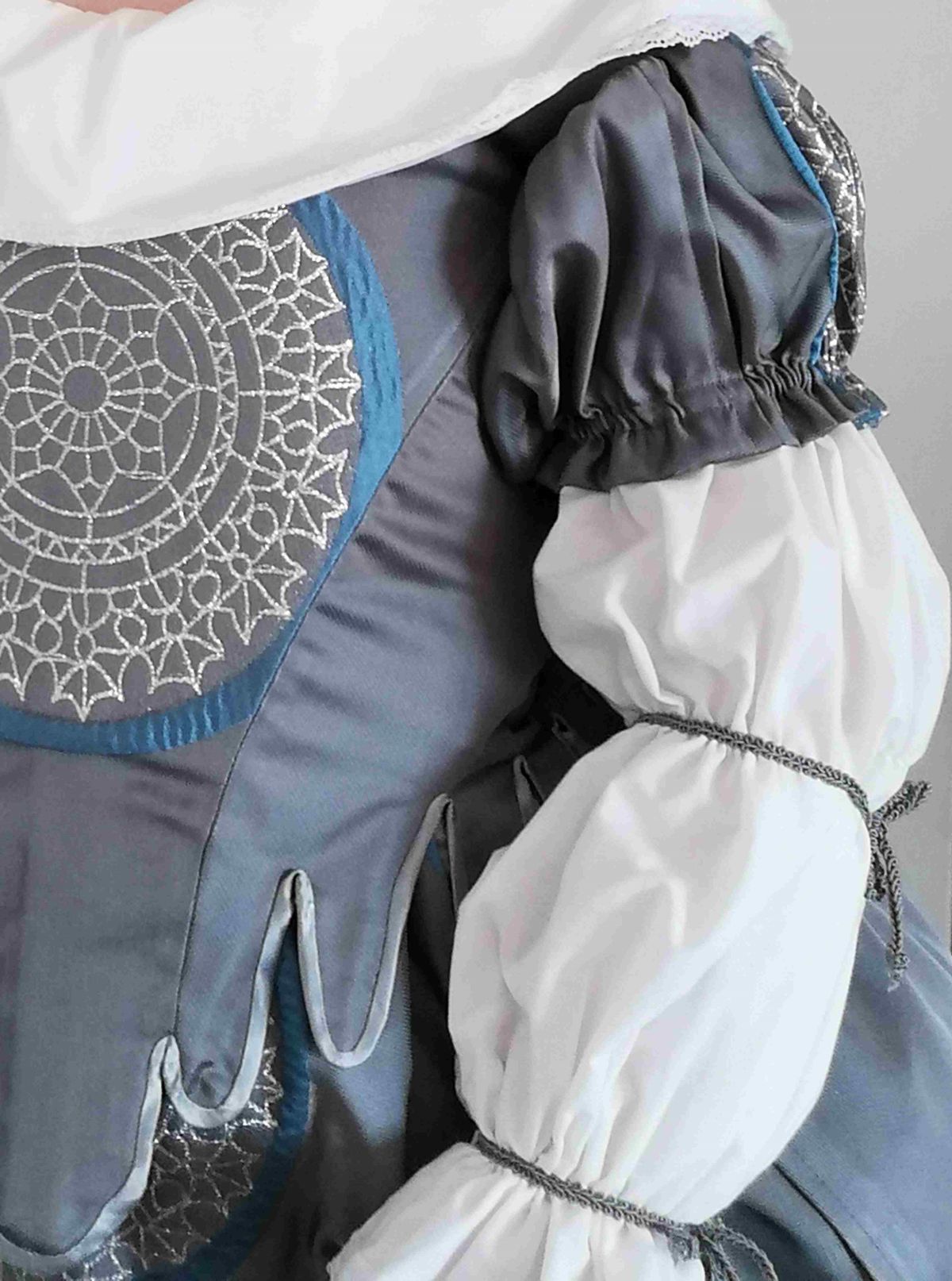 FOTO DIO KOSTIMA MARIA TERESIA OD AUSTRIJEjpg