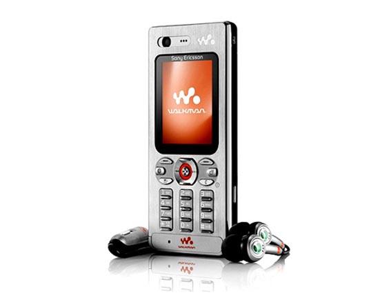 Sony Ericsson W880i 2006