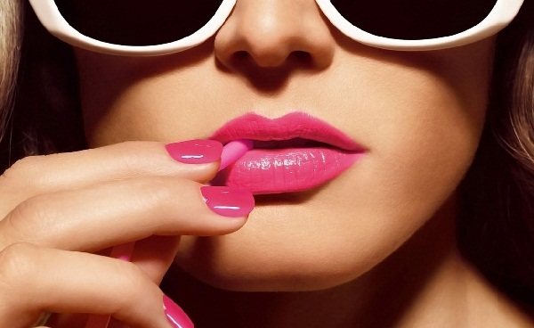 Pink-Lipstick-4