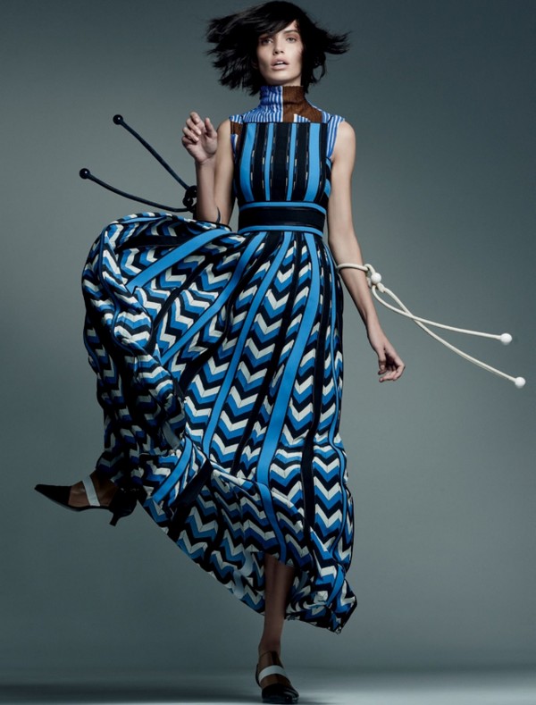 amanda-welsh-by-nicole-heiniger-for-harpers-bazaar-brasil-2a-620x815