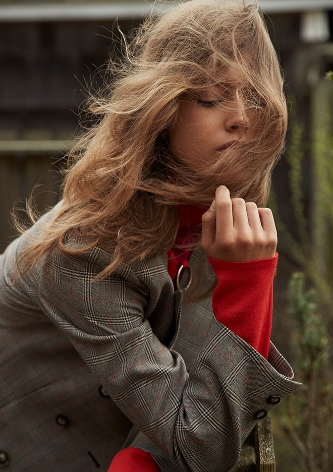 Julia Jamin Harpers Bazaar Turkey August 2017 Cover Editorial2