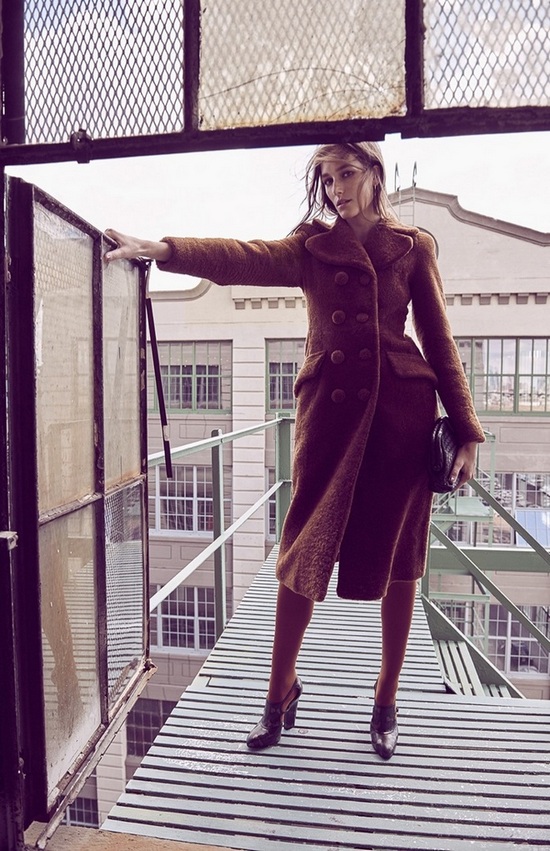 Josephine Skriver Fall Looks Harpers Bazaar Germany September 2017 Cover Editorial05