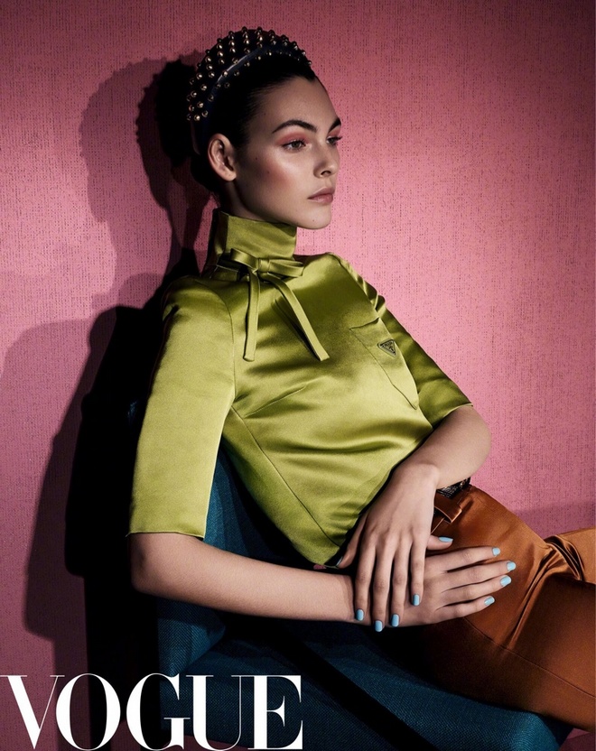 Vittoria Ceretti Vogue China Cover Photoshoot02