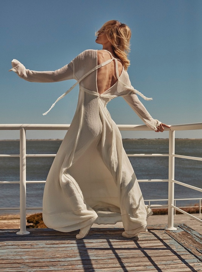 Sasha Pivovarova Vogue Greeece Cover Photoshoot01