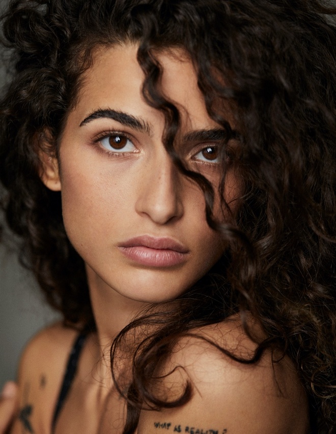 Monica Bianca Chiara ELLE01