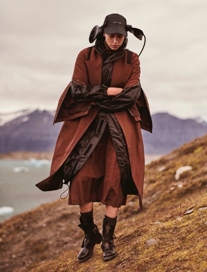 Irina Shayk Vogue Japan Cover Photoshoot01