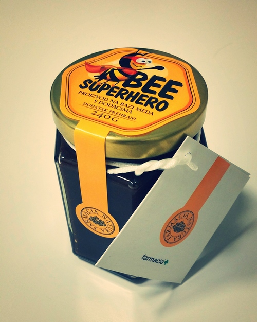 FARMACIA PHTOGO BEE SUPERHERO2